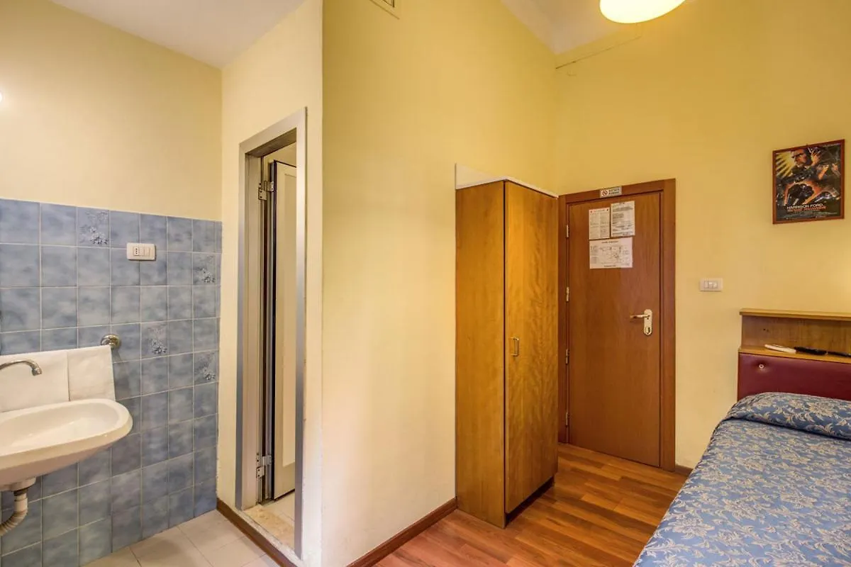 Hotel Romagna Florence 2*,