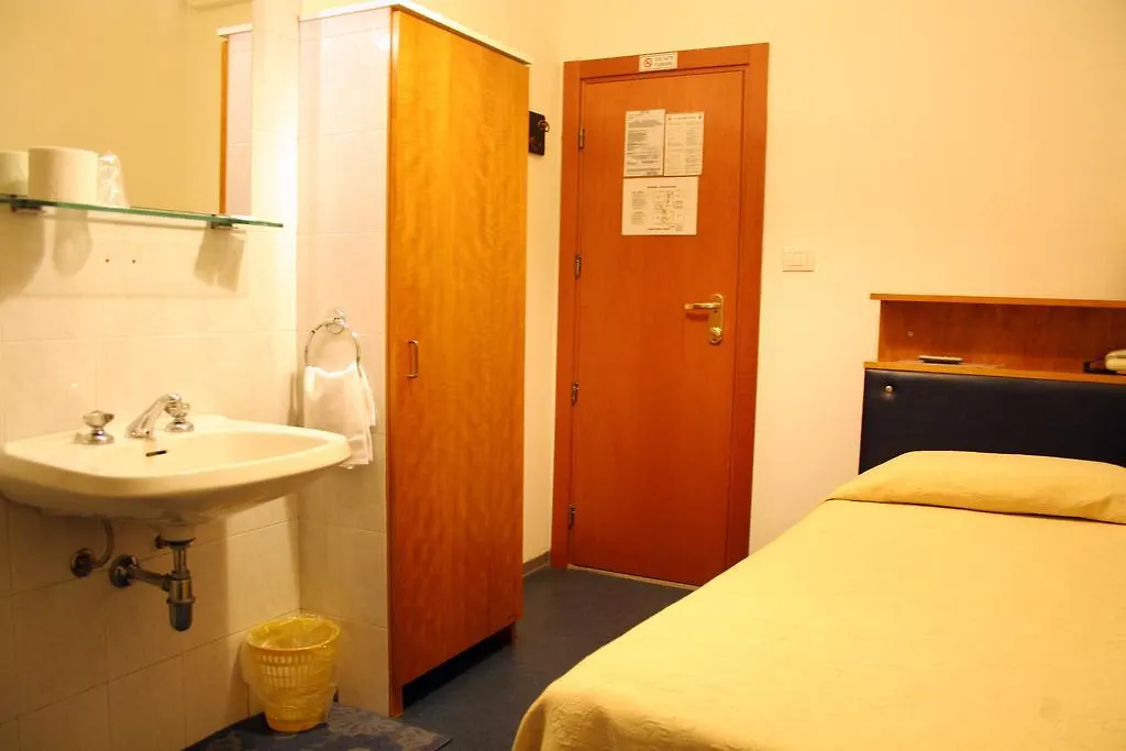 Hotel Romagna Florence