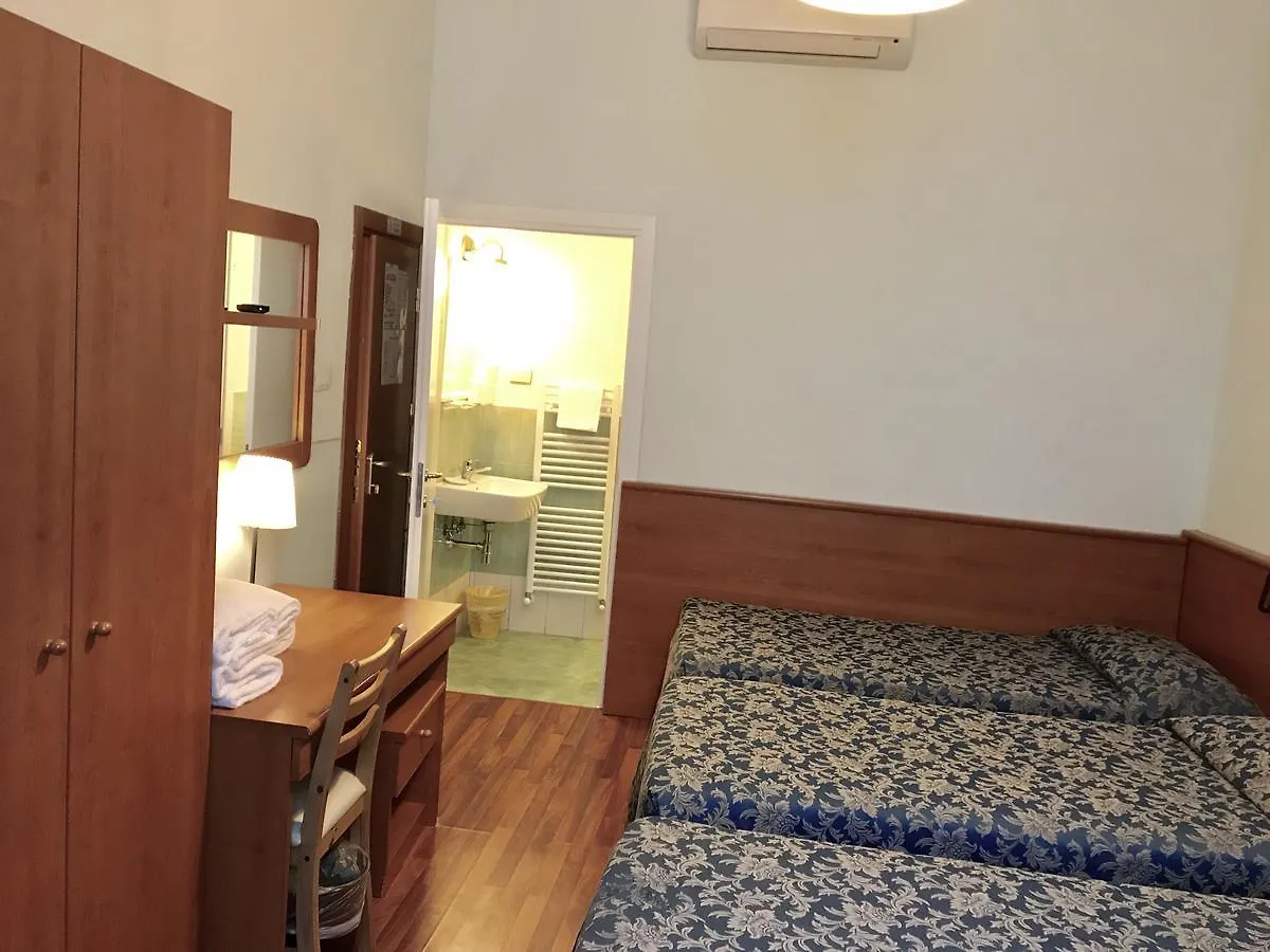 Hotel Romagna Florence